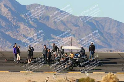 media/Feb-06-2025-Racers Edge (Thu) [[c17ed6f7b1]]/3-Around the Pits-Track Walk/